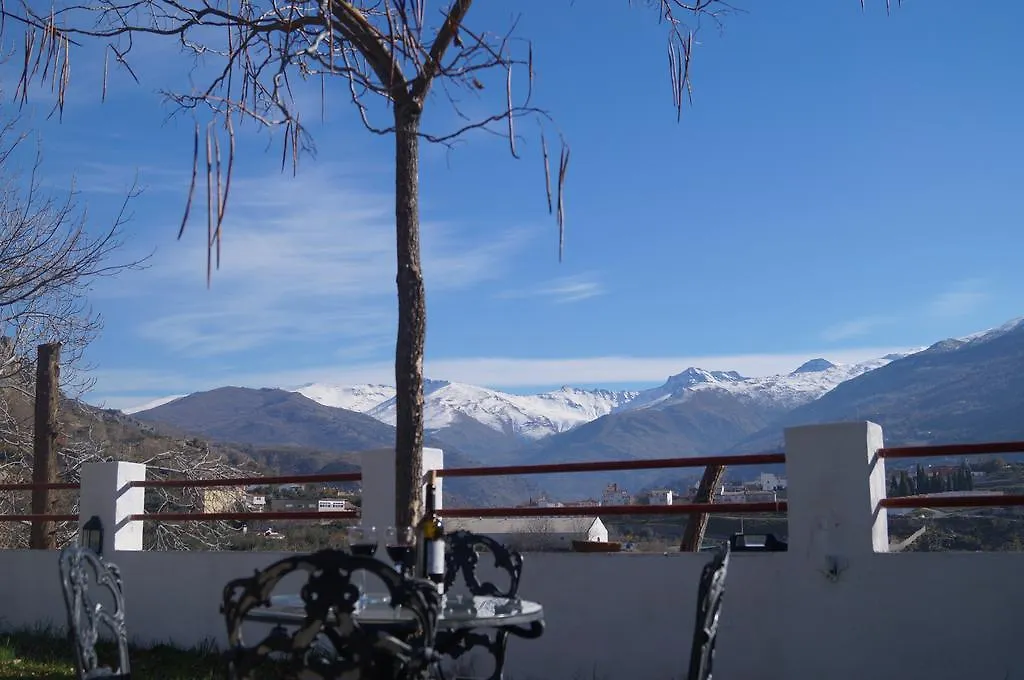 Casa Rural 3. Los Castanuelos Bed & Breakfast Guejar-Sierra