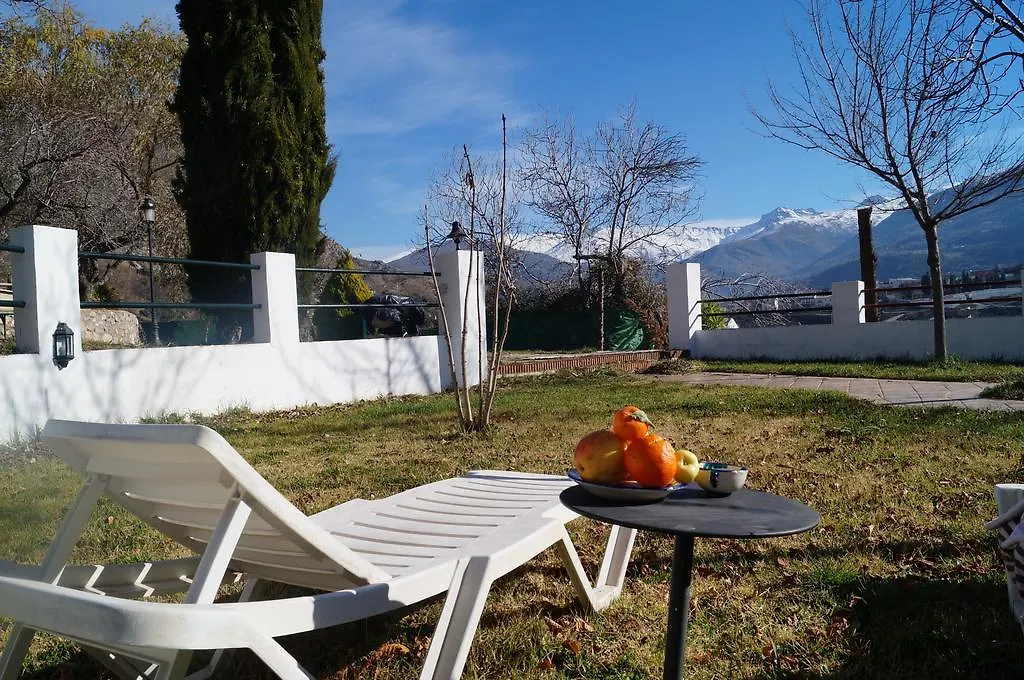 Casa Rural 3. Los Castanuelos Bed & Breakfast Guejar-Sierra